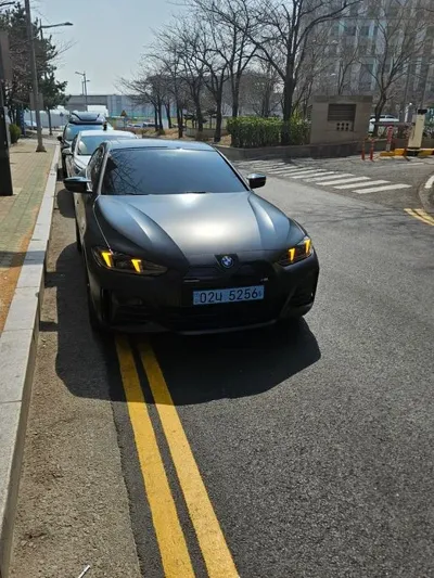 BMW i4 2025, 23000 км, за 32070000 KRW