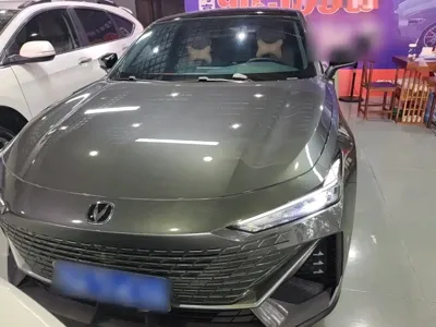 Changan UNI-V 2022, 45599 км, за 62300 CNY