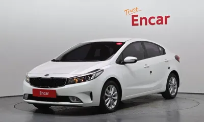 Kia K3 · 2017 год