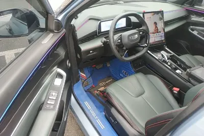 Geely Auto Emgrand X7 Sport 2024, 16299 км, за 82506.95 CNY - фото 18