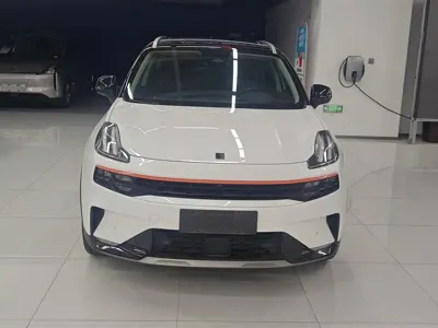 Lynk & Co 06 2022, 72600 км, за 58800 CNY