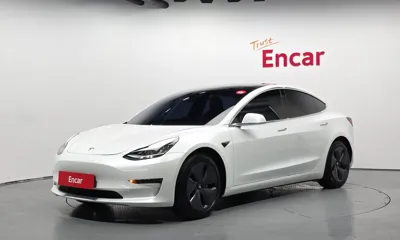 Tesla Model 3 · 2020 год