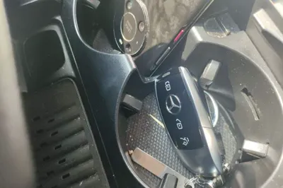 Mercedes-Benz E-Class 2019, 77100 км, за 202992.87 CNY - фото 17