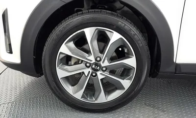 Kia Stonic 2018, 68270 км, за 10800000 KRW - фото 5