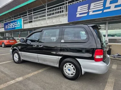 Kia Canival 2003, 205547 км, за 2200000 KRW