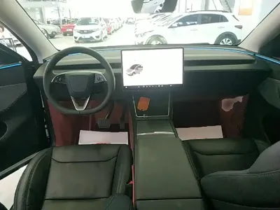 Tesla Model Y 2025, 28100 км, за 219500 CNY - фото 10
