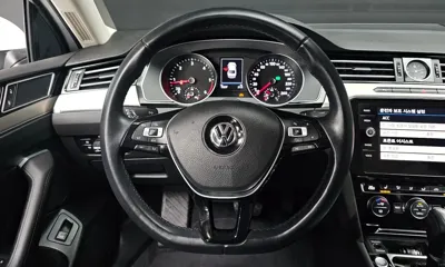 Volkswagen Passat 2018, 15607 км, за 21700000 KRW - фото 13