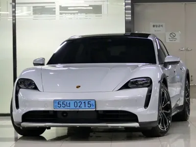 Porsche Taycan · 2023 год
