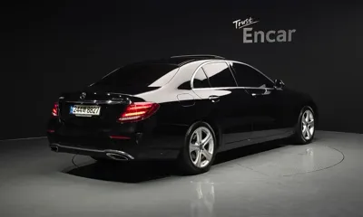 Mercedes-Benz E-Class 2018, 133561 км, за 17300000 KRW