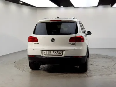 Volkswagen Tiguan 2015, 160321 км, за 5790000 KRW