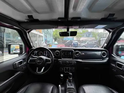 Jeep Wrangler 2024, 55000 км, за 232600 CNY - фото 11