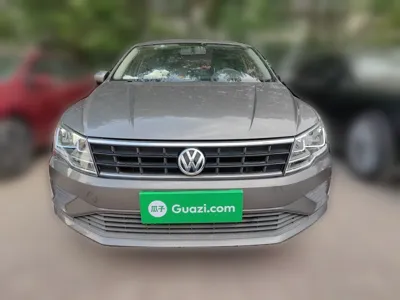 Volkswagen Jetta 2017, 39200 км, за 44485.45 CNY