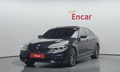 BMW 5-Series · 2018 год