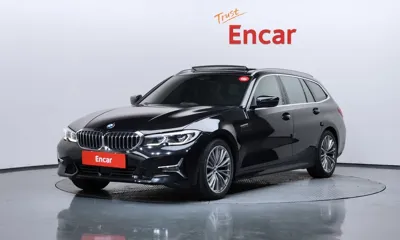 BMW 3-Series · 2022 год
