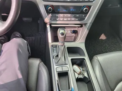 Hyundai Sonata 2015, 103097 км, за 10300000 KRW - фото 19