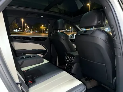 Bentley Bentayga 2022, 24000 км, за 2240000 CNY - фото 9