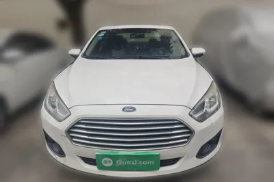 Ford Escort 2017, 64000 км, за 36838.2 CNY
