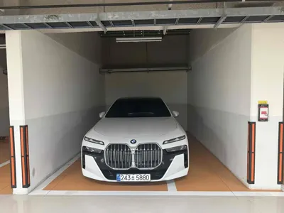 BMW 7-Series · 2025 год