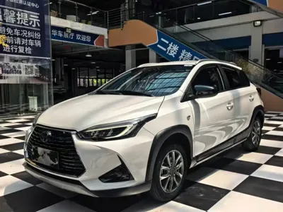 Toyota Yaris L · 2021 год