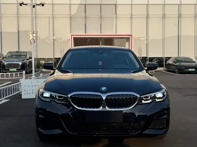 BMW 3 Series 2022, 37000 км, за 103000 CNY