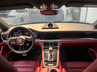Porsche Panamera 2023, 31000 км, за 688800 CNY - фото 8