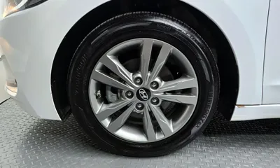 Hyundai Avante 2017, 111632 км, за 10400000 KRW - фото 5