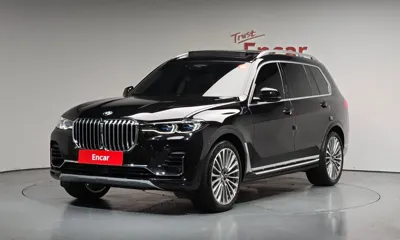 BMW X7 · 2022 год