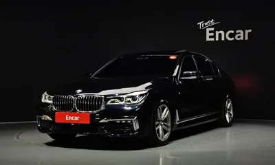 BMW 7-Series · 2018 год