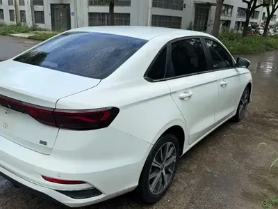 Geely Emgrand 2021, 30000 км, за 26800 CNY - фото 6