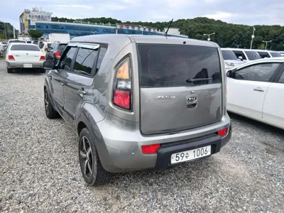 Kia Soul 2011, 113220 км, за 2200000 KRW