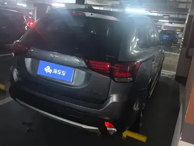 Mitsubishi Outlander 2018, 114300 км, за 48800 CNY