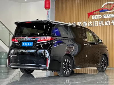 Toyota Vellfire 2025, 3000 км, за 848000 CNY - фото 6