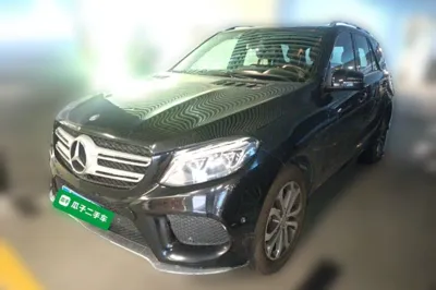 Mercedes-Benz GLE · 2015 год