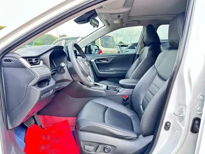 Toyota RAV4 2023, 50000 км, за 108800 CNY - фото 6