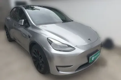 Tesla Model Y 2021, 178400 км, за 135932.19 CNY