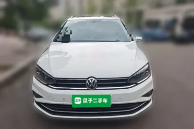 Volkswagen Golf Sportsvan 2019, 70200 км, за 59449.61 CNY