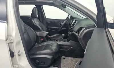Jeep Cherokee 2019, 75709 км, за 99990000 KRW - фото 26