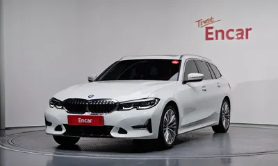 BMW 3-Series · 2021 год