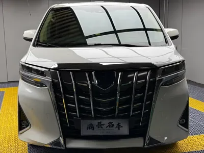Toyota Alphard · 2021 год