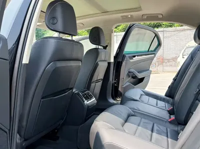 Volkswagen Phideon 2019, 100000 км, за 89800 CNY - фото 9