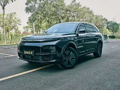 Li Auto Li L7 · 2024 год