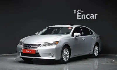 Lexus ES · 2013 год