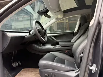 Tesla Model Y 2024, 57000 км, за 149800 CNY