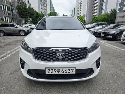 Kia Sorento · 2018 год
