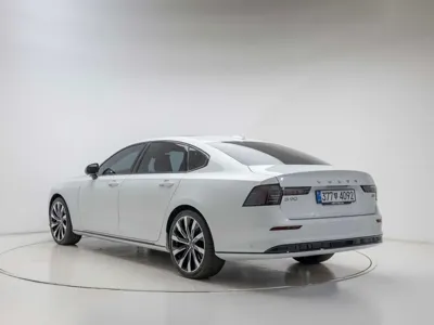 Volvo S90 2026, 286 км, за 59500000 KRW