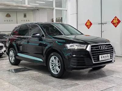Audi Q7 2017, 79000 км, за 139800 CNY