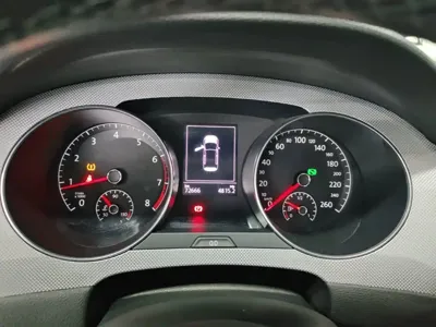 Volkswagen Golf Sportsvan 2017, 72600 км, за 49100 CNY - фото 12