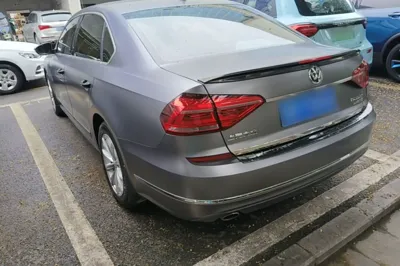 Volkswagen Passat 2017, 76400 км, за 64628.29 CNY