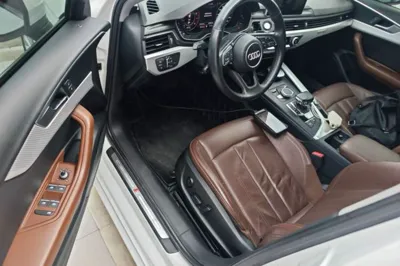 Audi A4L 2018, 135400 км, за 87444.65 CNY
