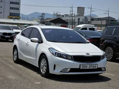 Kia K3 · 2016 год